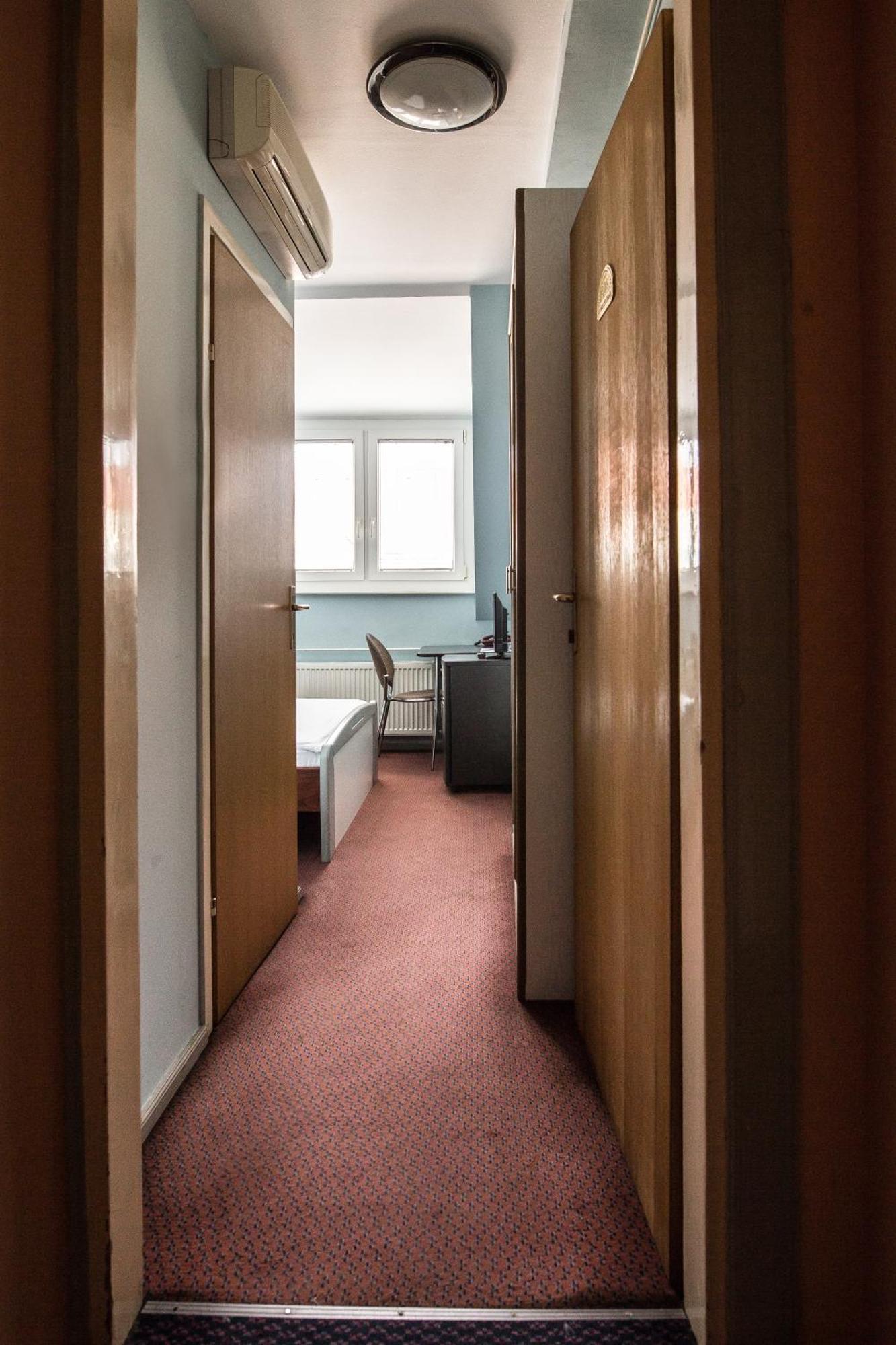 Hotel Carlstadt Karlovac Ngoại thất bức ảnh