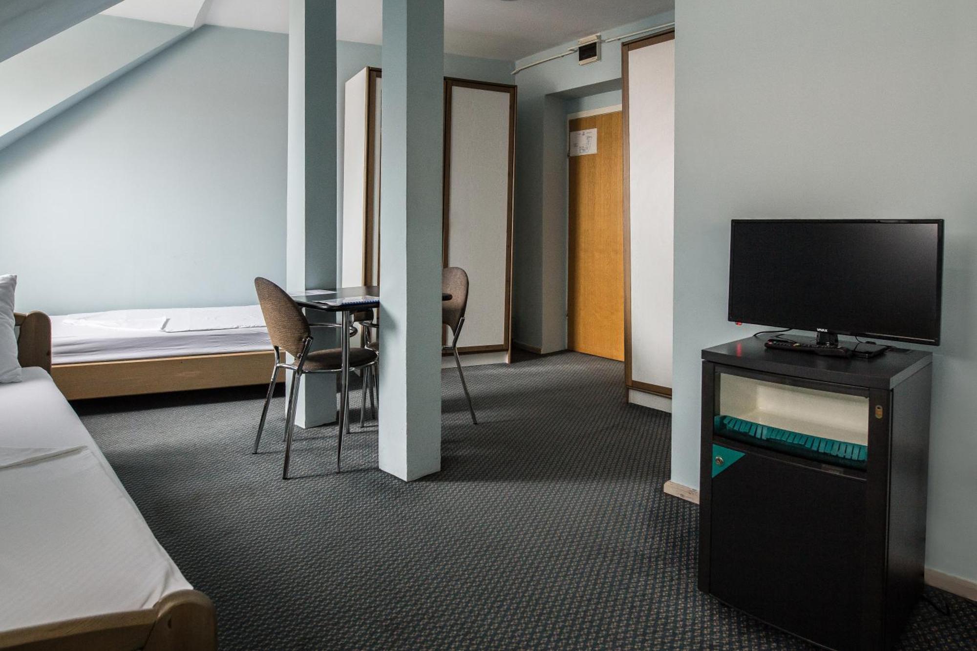 Hotel Carlstadt Karlovac Phòng bức ảnh
