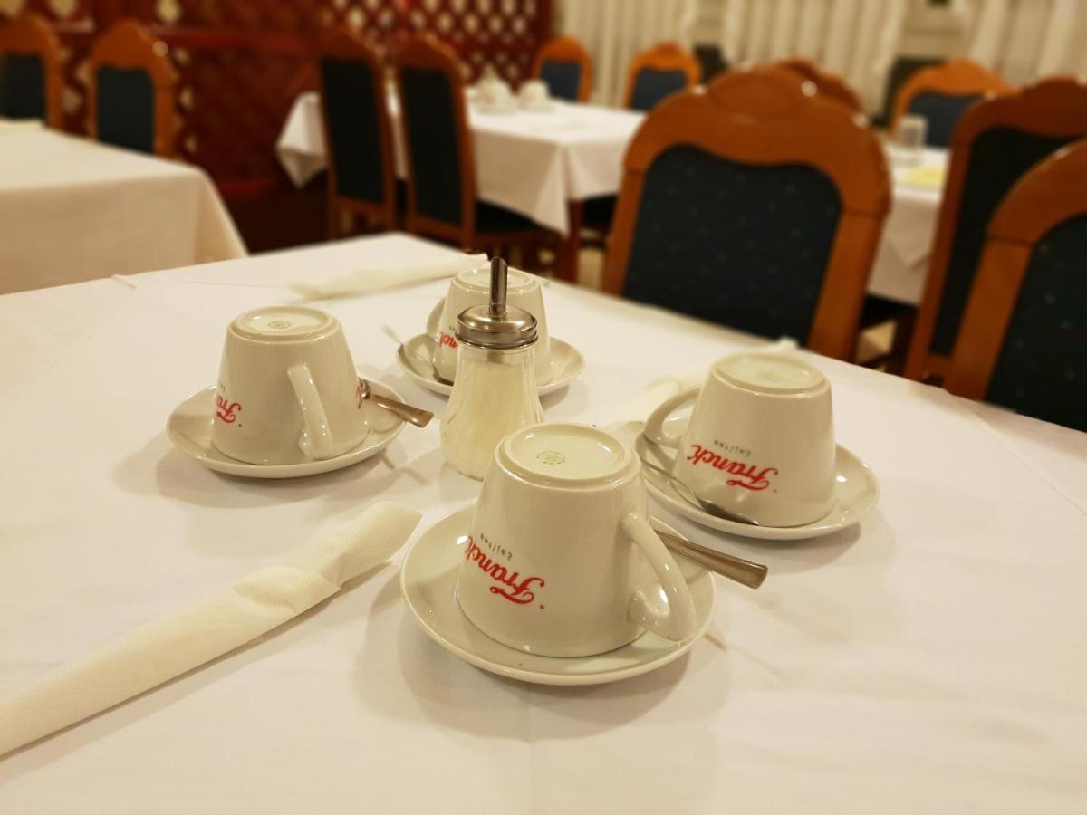 Hotel Carlstadt Karlovac Ngoại thất bức ảnh