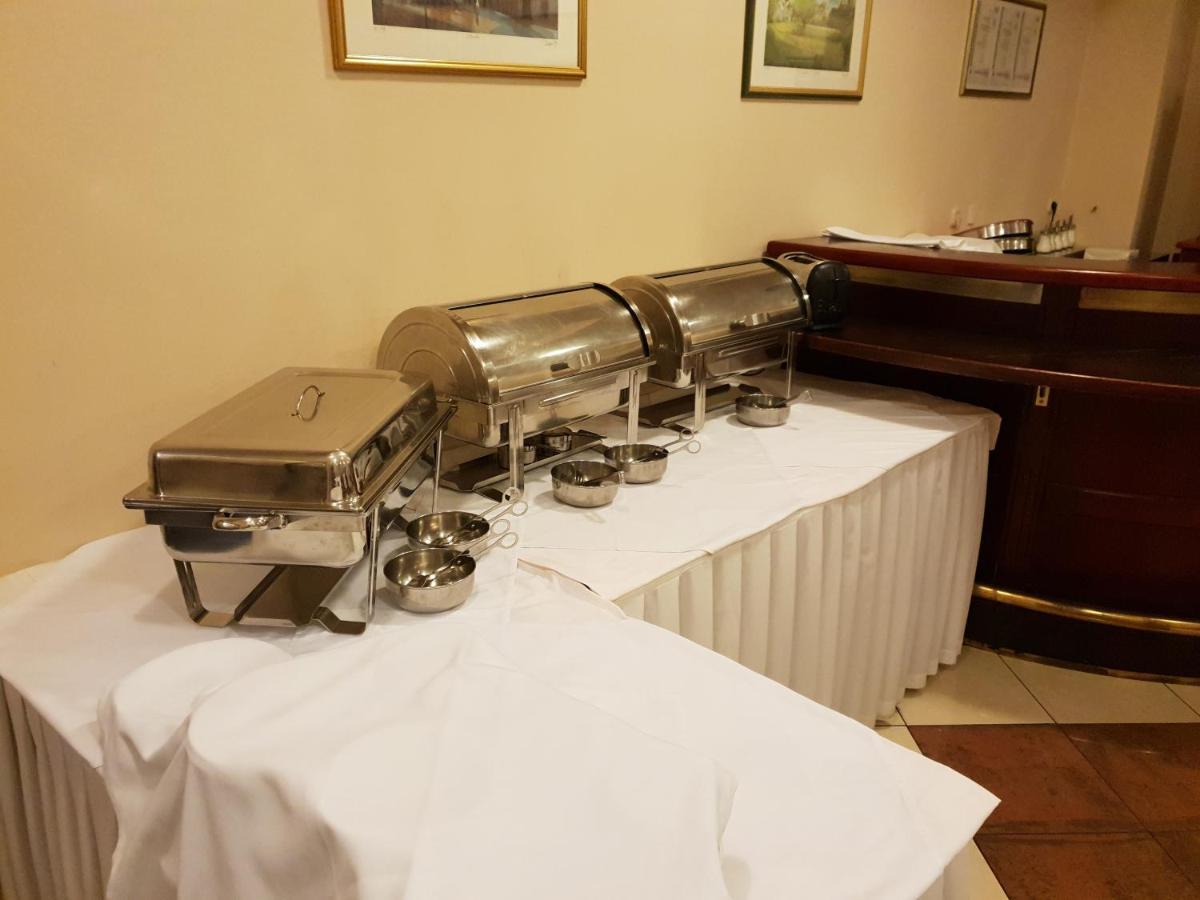 Hotel Carlstadt Karlovac Ngoại thất bức ảnh