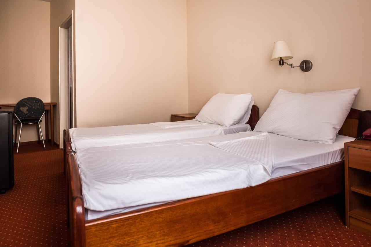 Hotel Carlstadt Karlovac Ngoại thất bức ảnh
