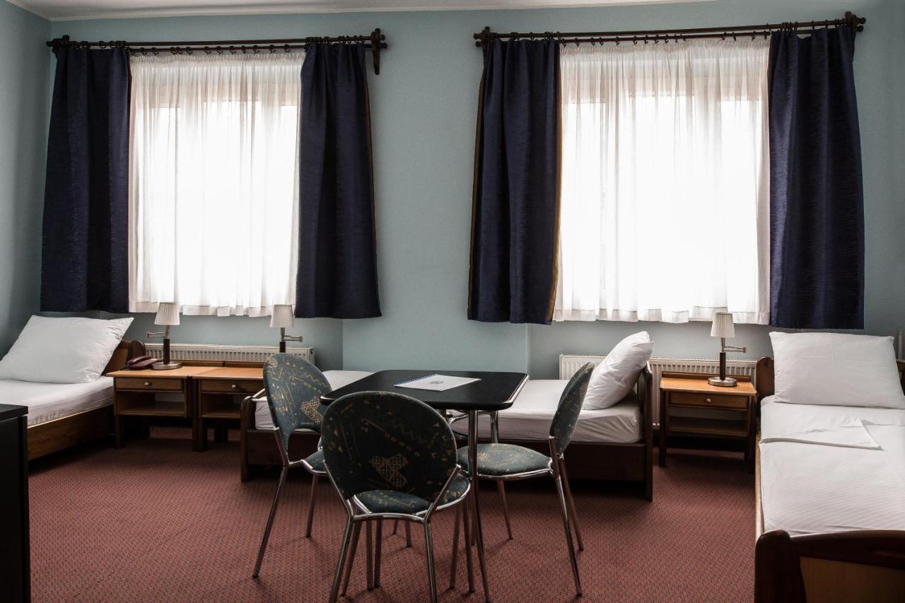 Hotel Carlstadt Karlovac Ngoại thất bức ảnh