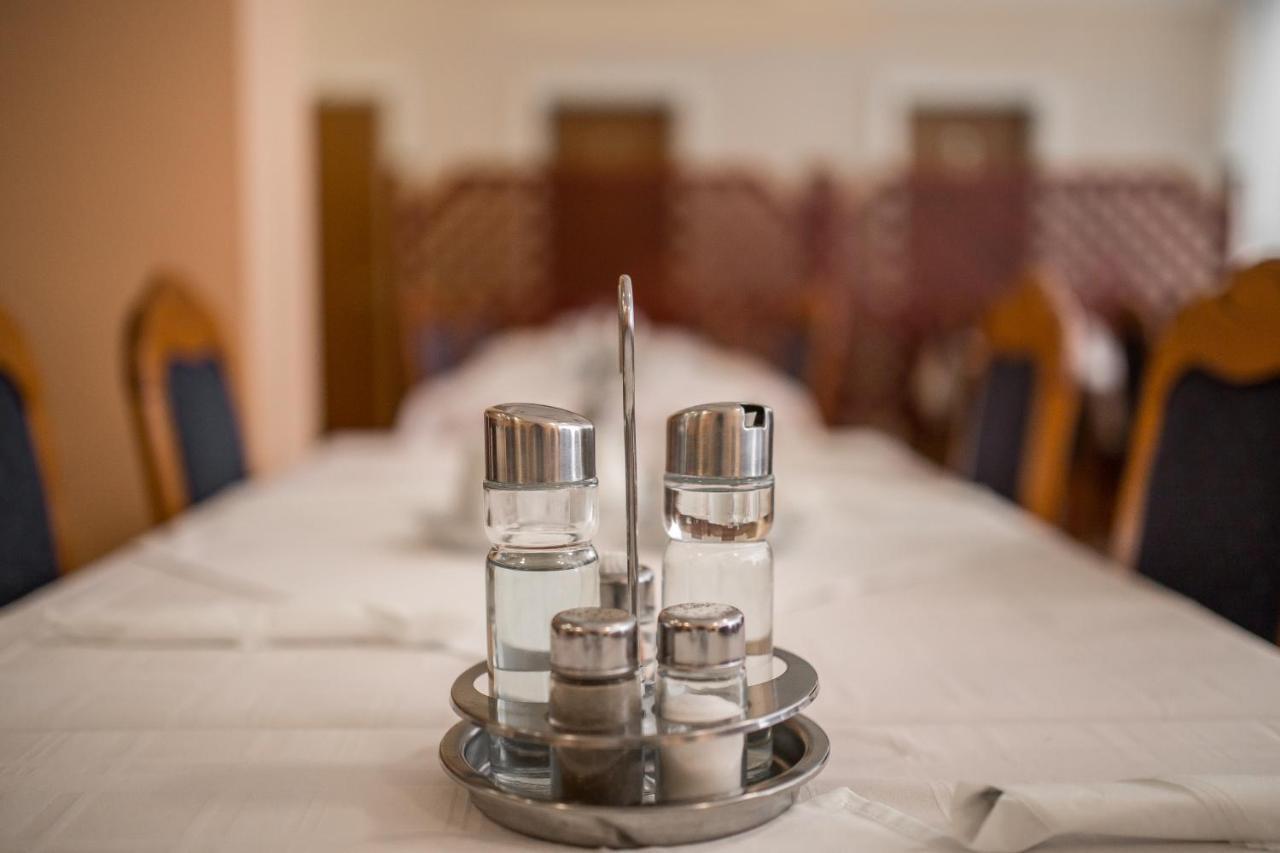Hotel Carlstadt Karlovac Ngoại thất bức ảnh
