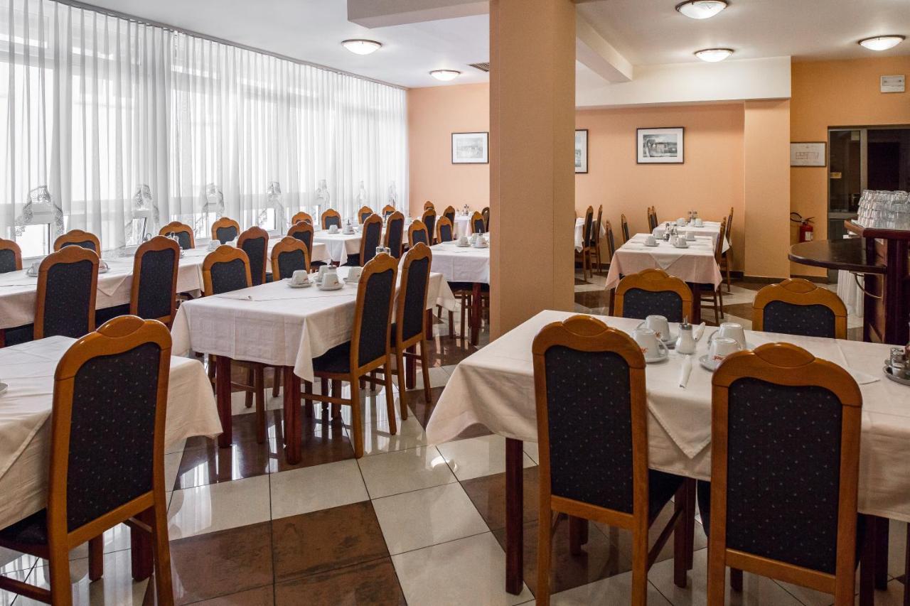 Hotel Carlstadt Karlovac Ngoại thất bức ảnh